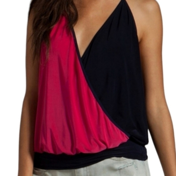 T-Bags Women's wrap front halter top, fuchsia - Picture 6 of 6